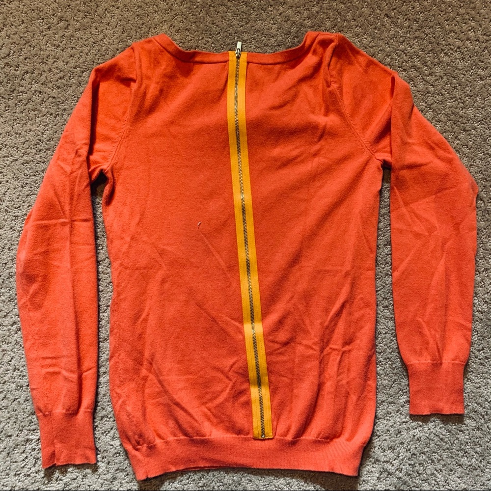 Banana Republic Sweater - Picture 4 of 4